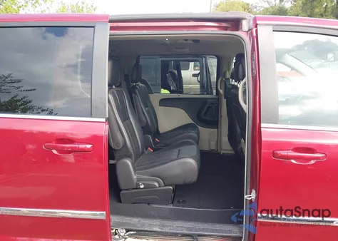 2016 Chrysler Town & Country Touring from USA, damaged, VIN 2C4RC1BG0GR174505